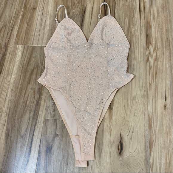 Light pink bejeweled bodysuit medium F21 - Picture 1 of 6